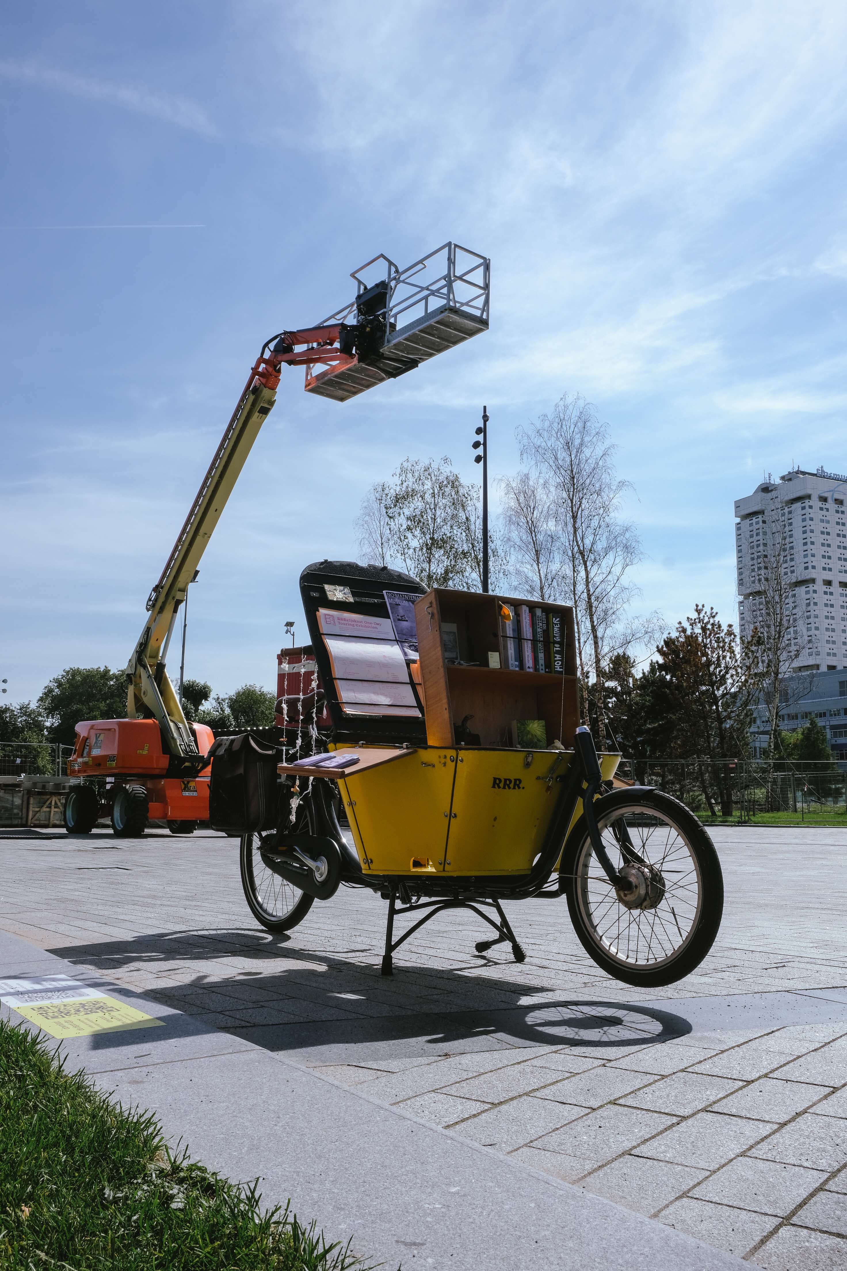 RRR x deIjskast Nomadic Exhibition Photo Credit: Silvia Arenas